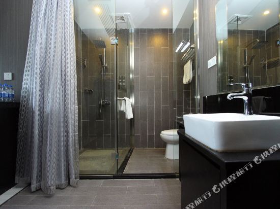 Ухань: Paijunyun Hotel (Wuhan Duoluokou Great Market Five Ring Sports Center Branch)