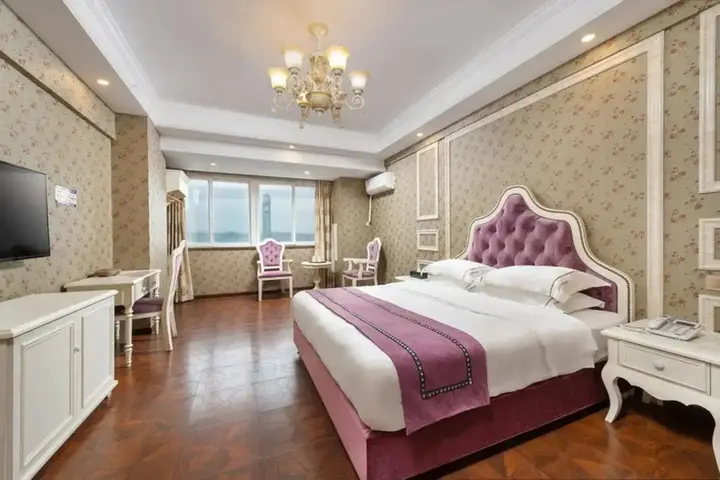 Чунцин: Chongqing Juhao Wanjia Hotel (Jintong Road Subway Station, Auto Expo Center)