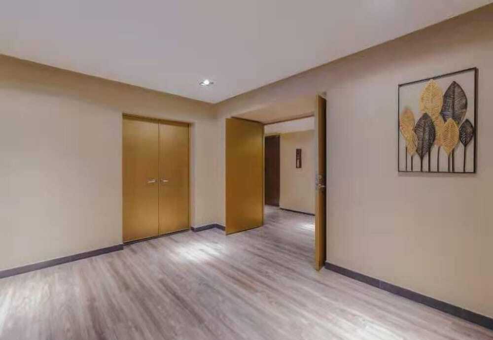 Гуанчжоу: De La Reine Bar  Spa Hotel Guangzhou