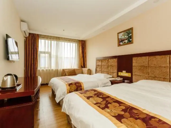 Чэнду: Hongda First Hotel Chengdu