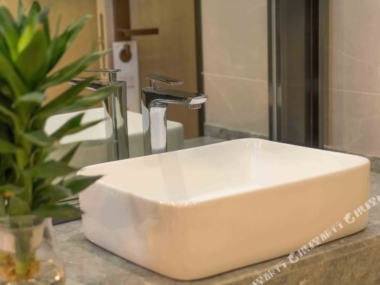 Ухань: Huayi Hotel (Hankou Railway Station Changqing Road Branch)