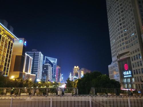 Changsha Starry Wan Hotel — фото 1