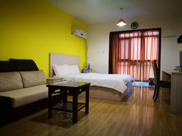 Чэнду: Merry Hotel