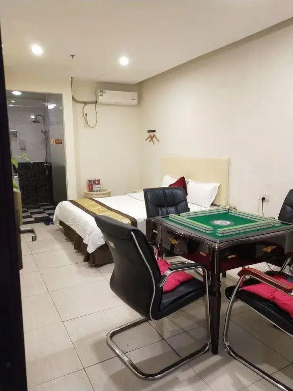 Шэньчжэнь: Selina Holiday Hotel Minzhi Branch