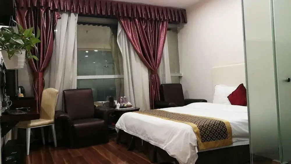 Шэньчжэнь: Selina Holiday Hotel Minzhi Branch