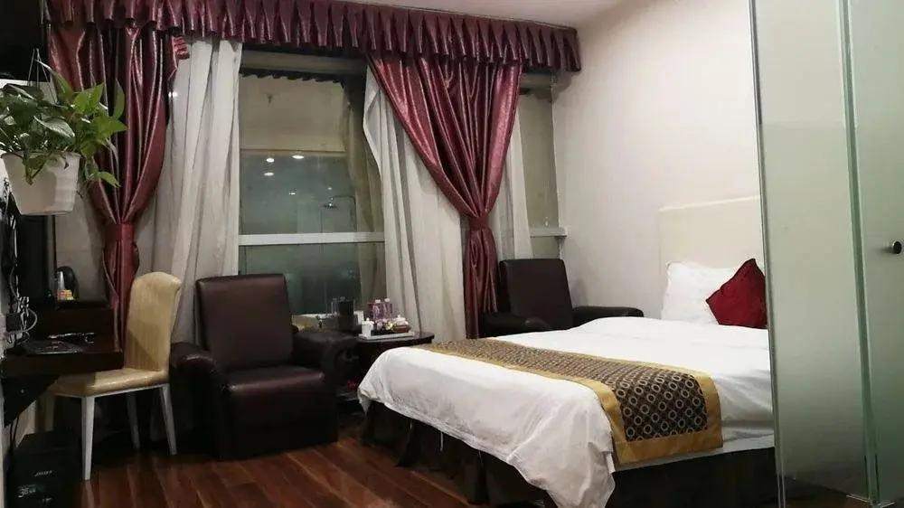Шэньчжэнь: Selina Holiday Hotel Minzhi Branch
