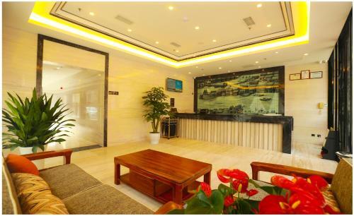 Чэнду: Chengdu Holiday Sunshine Hotel
