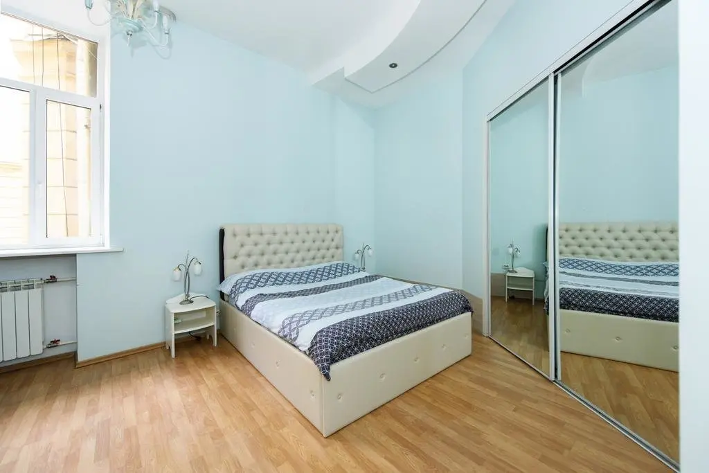 Санкт-Петербург: Bergus Apartments Near Admiralteyskaya