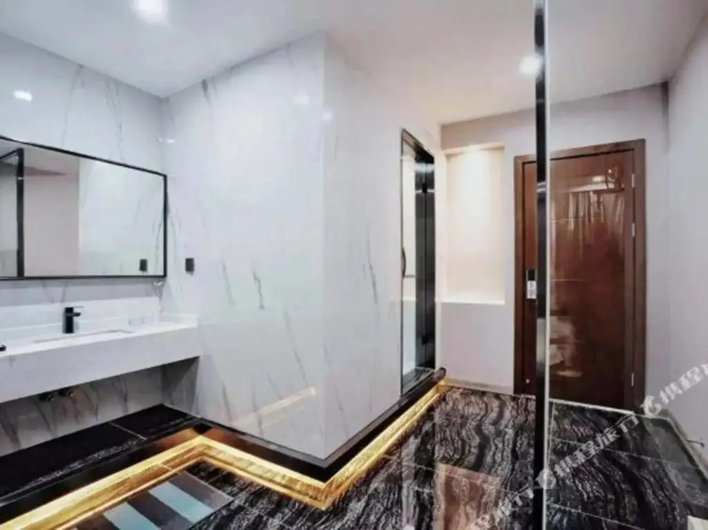 Чэнду: Heer Jingpin Hotel