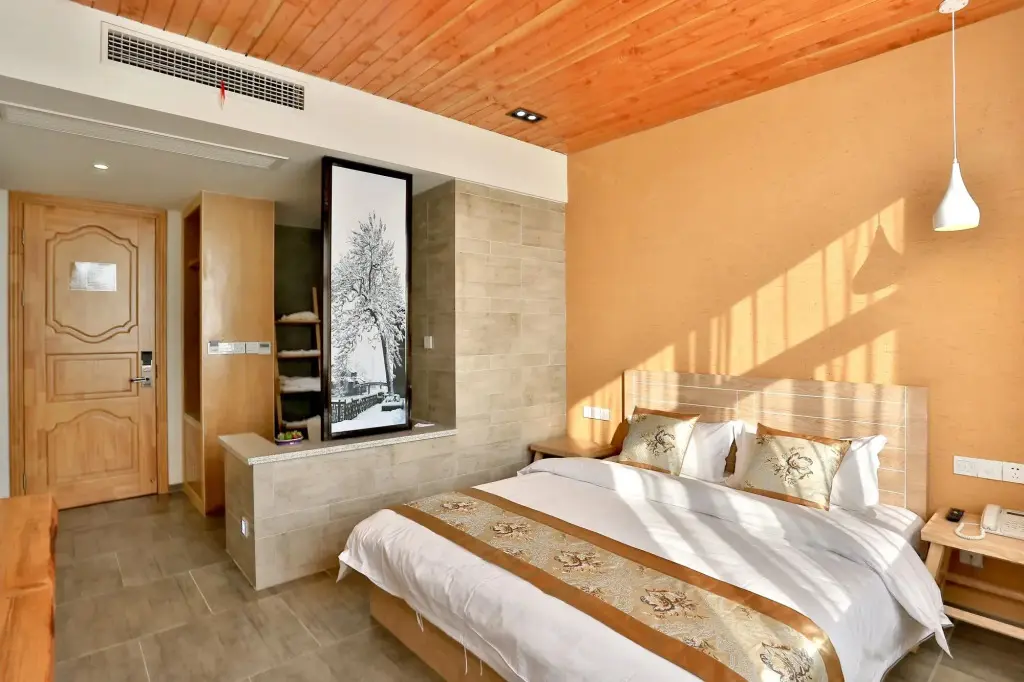 Цзясинь: Qingyue Flower House Hotel Wuzhen