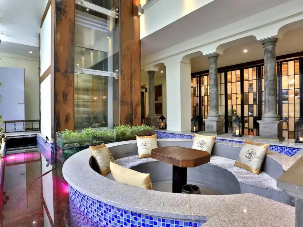 Цзясинь: Qingyue Flower House Hotel Wuzhen