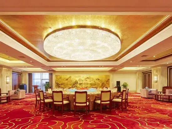 Huaxi Hotel — фото 1