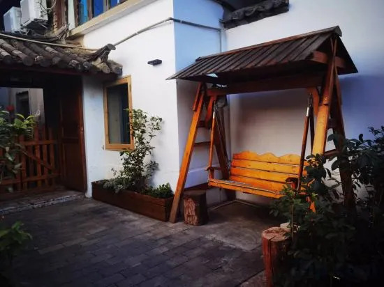 Лицзян: Lijiang Mengenju Inn