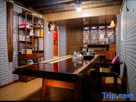 Лицзян: Lijiang Mengenju Inn