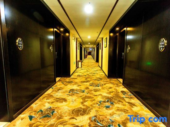 Цзюцюань: Dunhuang Yingyuan Hotel (Shazhou Night Market)