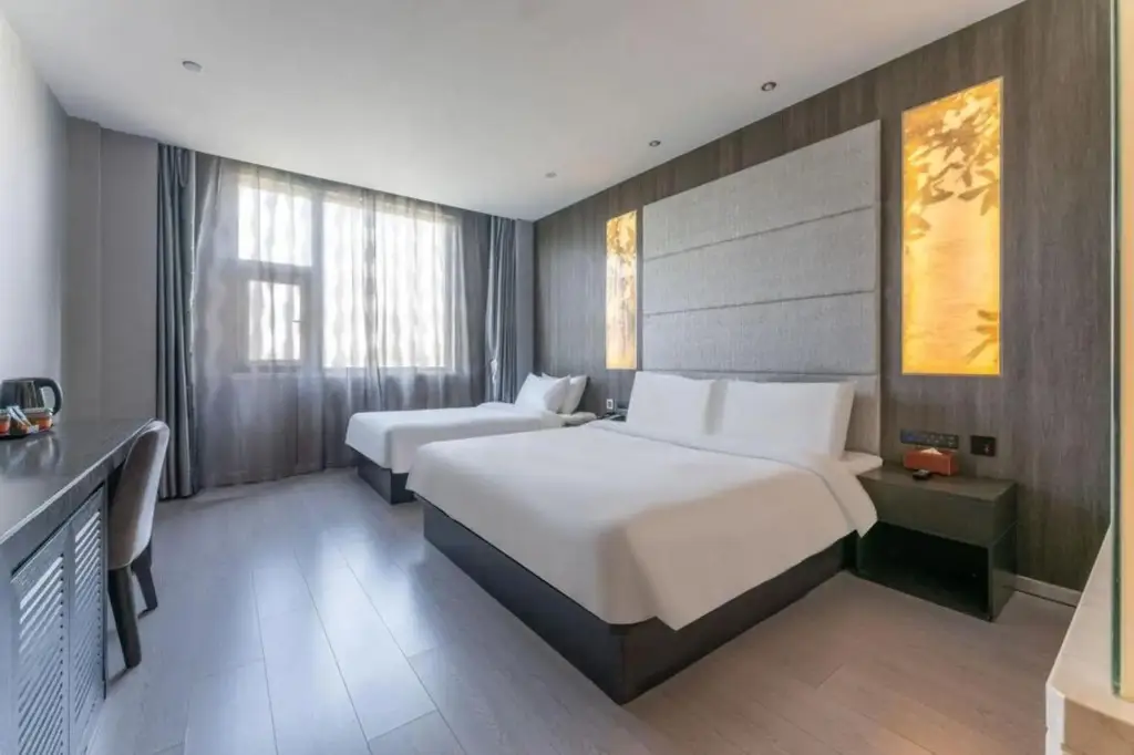 Шанхай: Orange Crystal Hotel