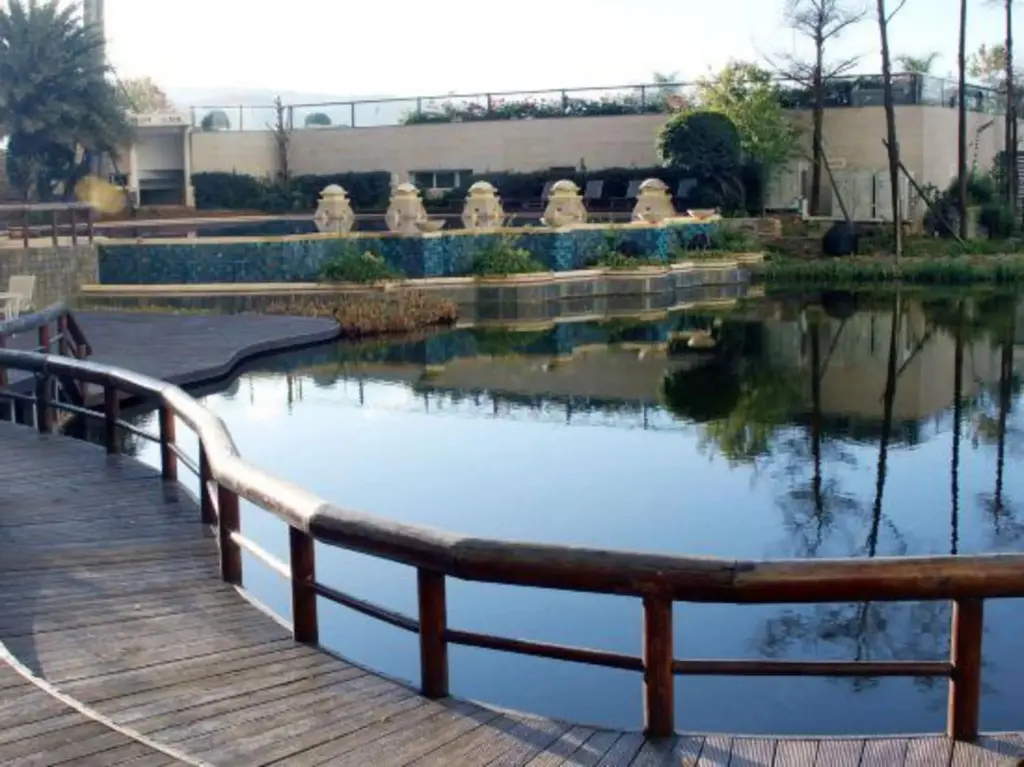 Юйси: Qinglang Holiday Hotel Fuxian Lake