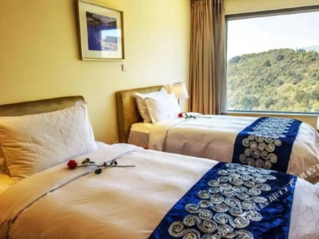 Юйси: Qinglang Holiday Hotel Fuxian Lake