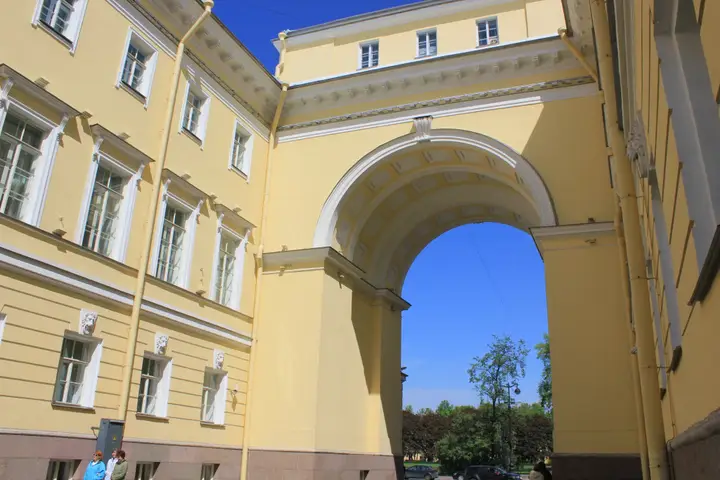 Санкт-Петербург: Меблированные комнаты Делюкс на Галерной