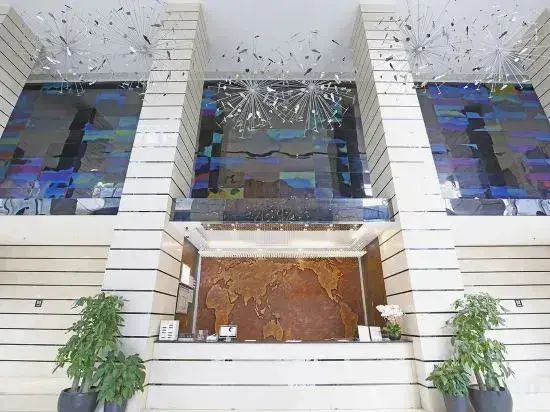 Чэнду: Carnival CEO Hotel (Chengdu Tianfu 3rd Street Funian Square)