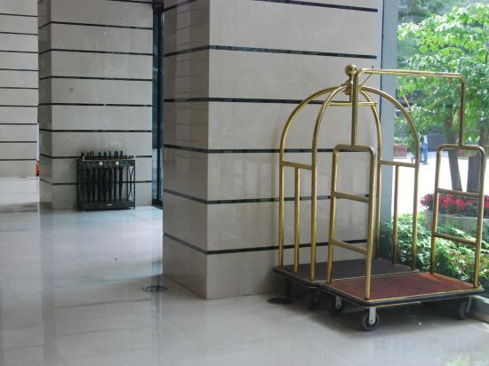 Чэнду: Carnival CEO Hotel (Chengdu Tianfu 3rd Street Funian Square)