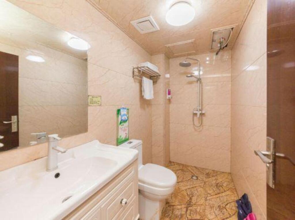 Чанчунь: Shengjia Business Hotel (Lvyuan Wuyue Plaza)