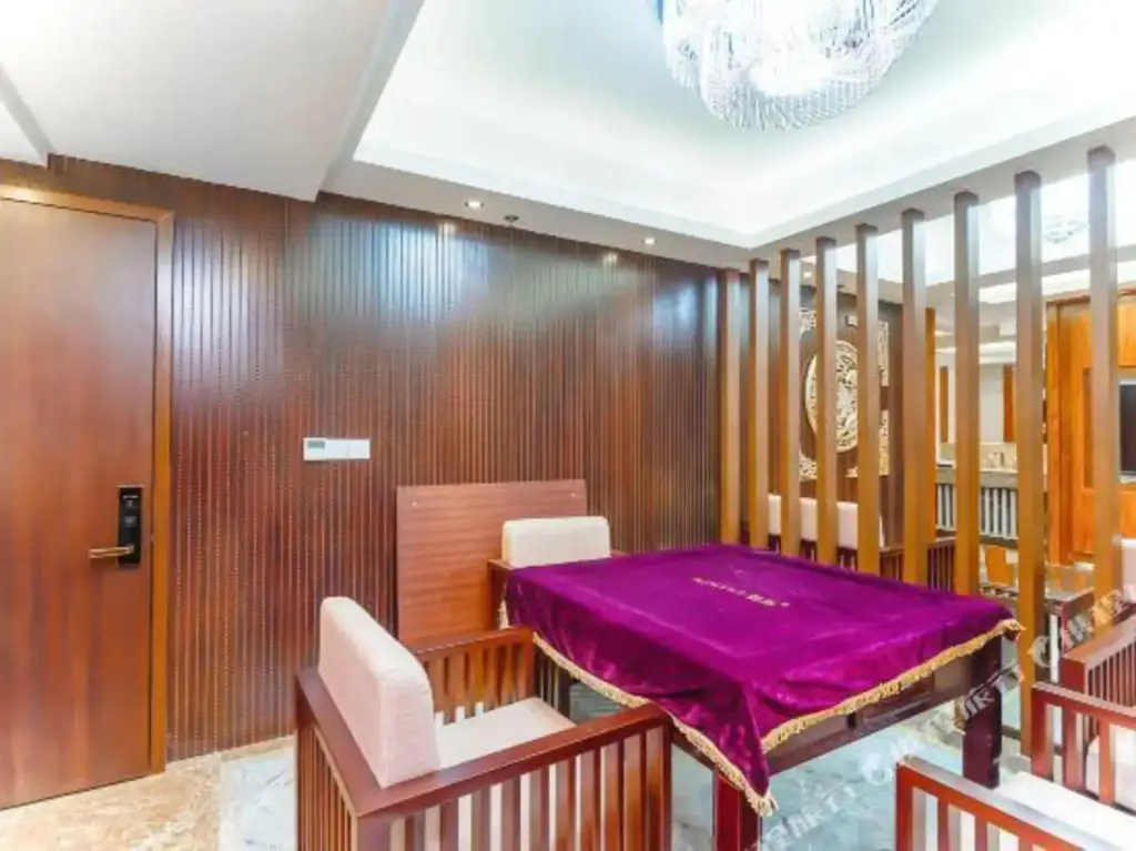 Ding Chang Hotel — фото 1