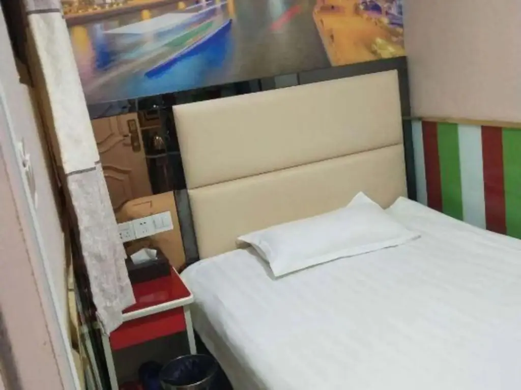 Шанхай: Sisi Hotel (Shanghai Liantangzhen Branch)