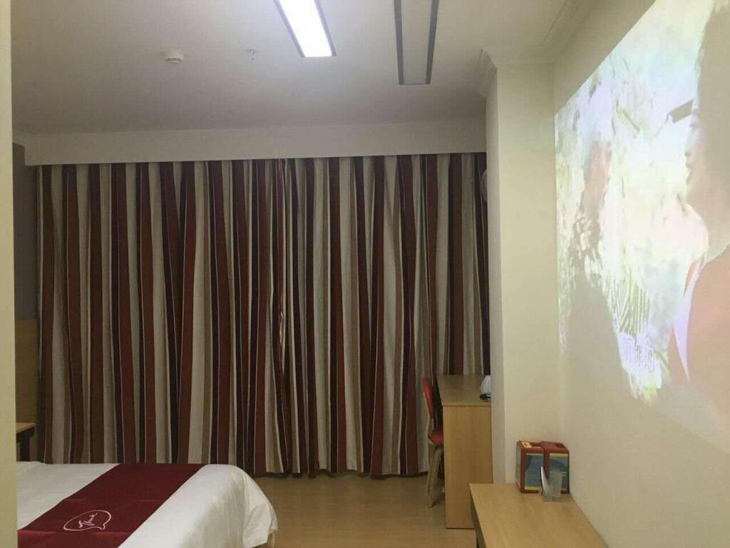 Дунгуань: Thank Inn Hotel Guangdong Dongguan Hengli Overpass Road