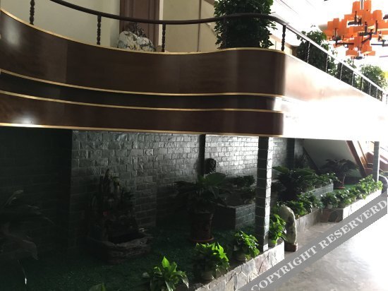 Чжанъе: Yunjin Holiday Hotel (Zhangye Wetland Park)