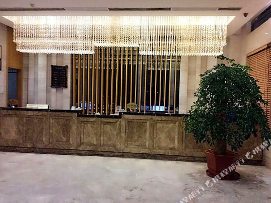Siji Sunshine Hotel (Lianjiang Railway Station) — фото 1