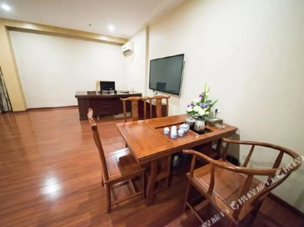 Маоминг: Harbor Holiday Hotel (Maoming High speed Railway Station Wenming Middle Road Branch)