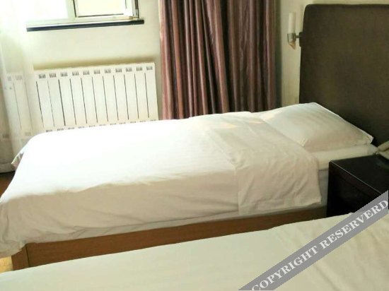 Цзинань: GreenTree Hotel (impression city store, Honglou Plaza, Shandong University)