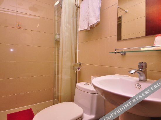 Цзинань: GreenTree Hotel (impression city store, Honglou Plaza, Shandong University)