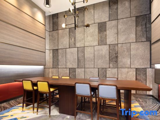 Hampton by Hilton Zibo Zhangdian — фото 1