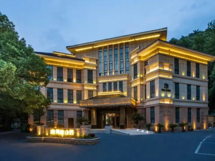 Ханчжоу: Longlin Shanju Holiday Hotel