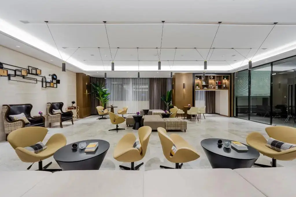 Уси: Homeinn Hotel (Wuxi Nanchan Temple Sanyang Square)