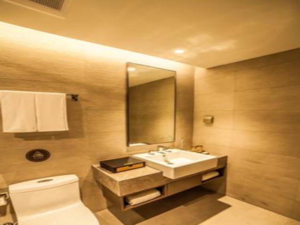 Homeinn Hotel (Wuxi Nanchan Temple Sanyang Square) — фото 1