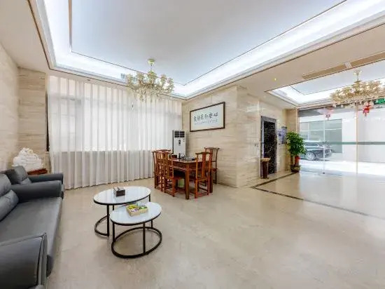 Чжуншань: Zhongshan Louis Business Hotel (Shidai Fanghuali Bus Terminal Branch)