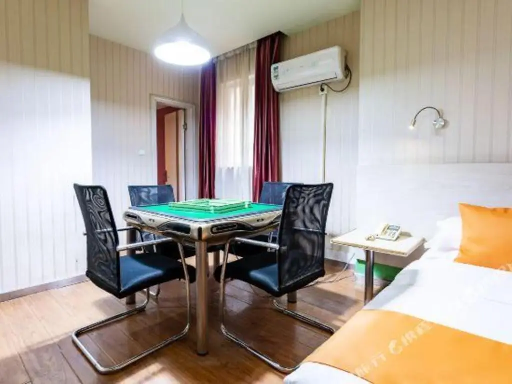 Ухань: Jinhua Zhixing Hotel (Jianghan Road Pedestrian Street, Jiangtan)