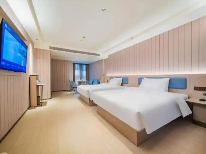 Чэнду: HanTing Hotel (Chengdu Hi-tech West Zone University of Electronic Science and Technology)