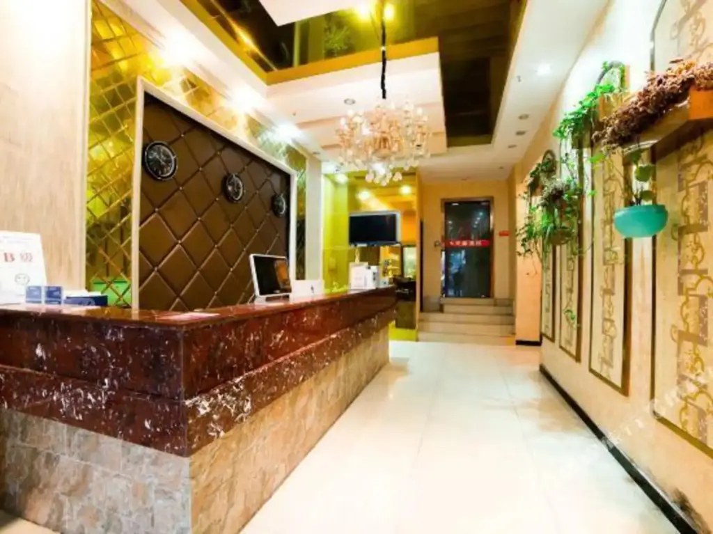 Чэнду: HanTing Hotel (Chengdu Hi-tech West Zone University of Electronic Science and Technology)