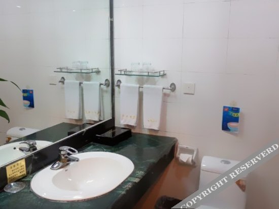 Чэнду: Changfeng Hotel