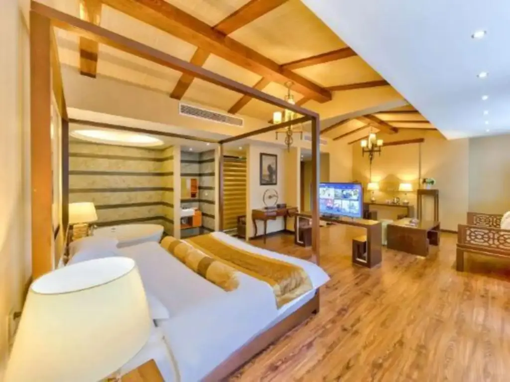 Ханчжоу: Huayue Songquan Holiday Hotel Lin'an