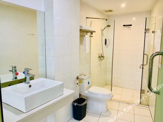 Дунгуань: 8 Inn (Dongguan Fenggang Xingao Shopping Mall)