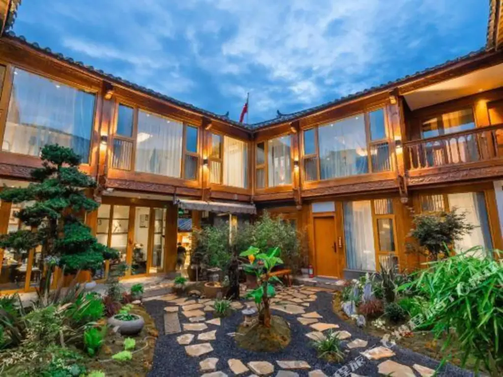 Лицзян: Caiyunjian Boutique Inn (Renwen Tese)