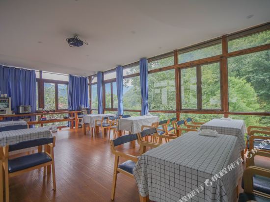 Ханчжоу: Lin'an Congqian. Man Hostel