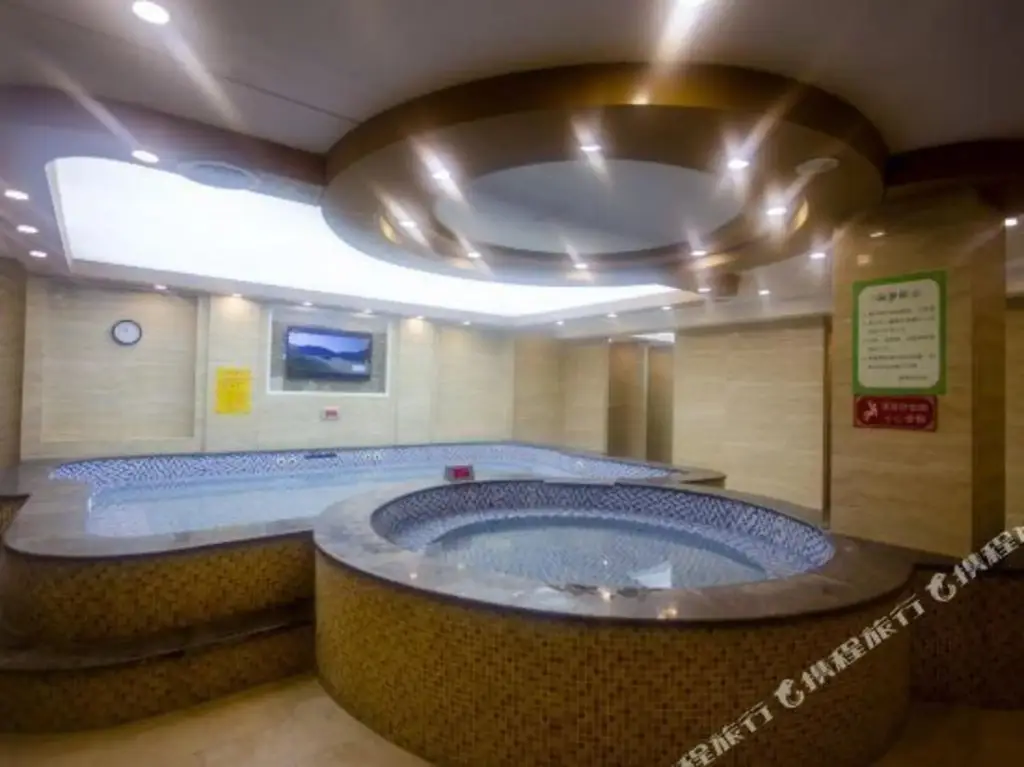 Вэйхай: New Residence Hotel (Weihai Station)