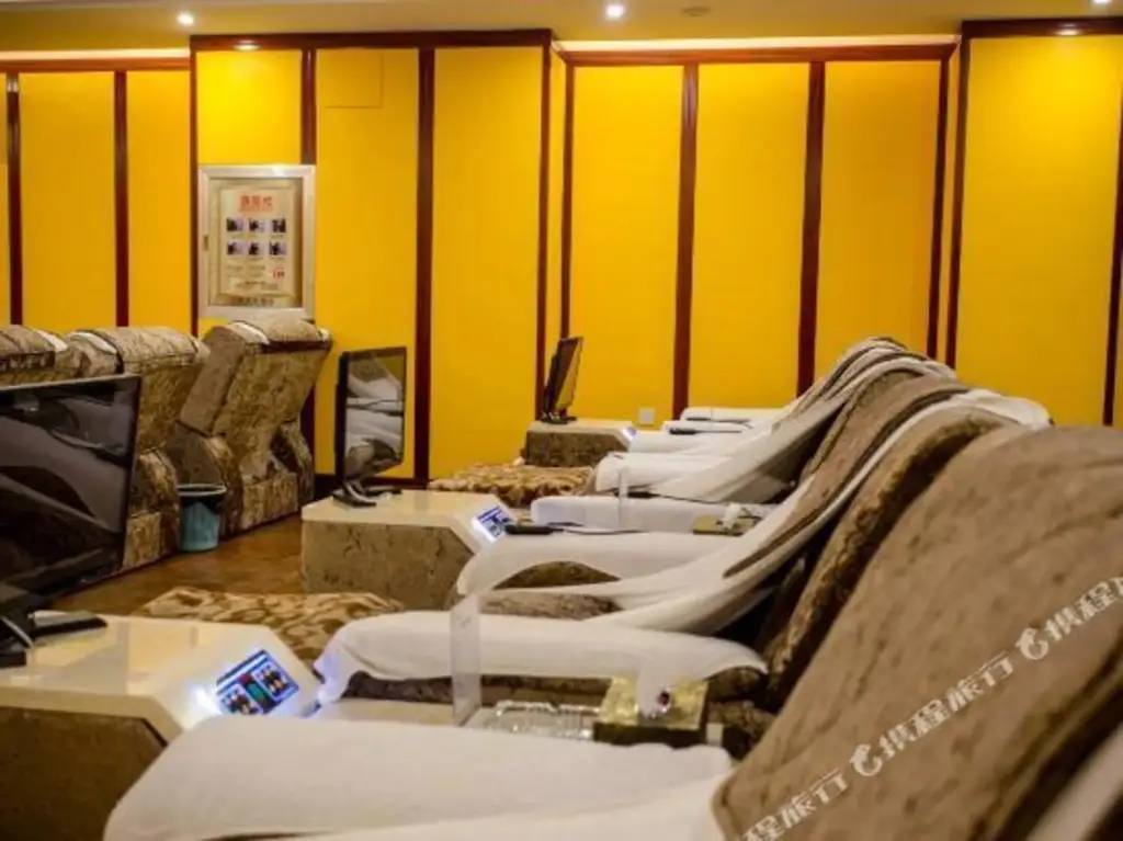 Вэйхай: New Residence Hotel (Weihai Station)