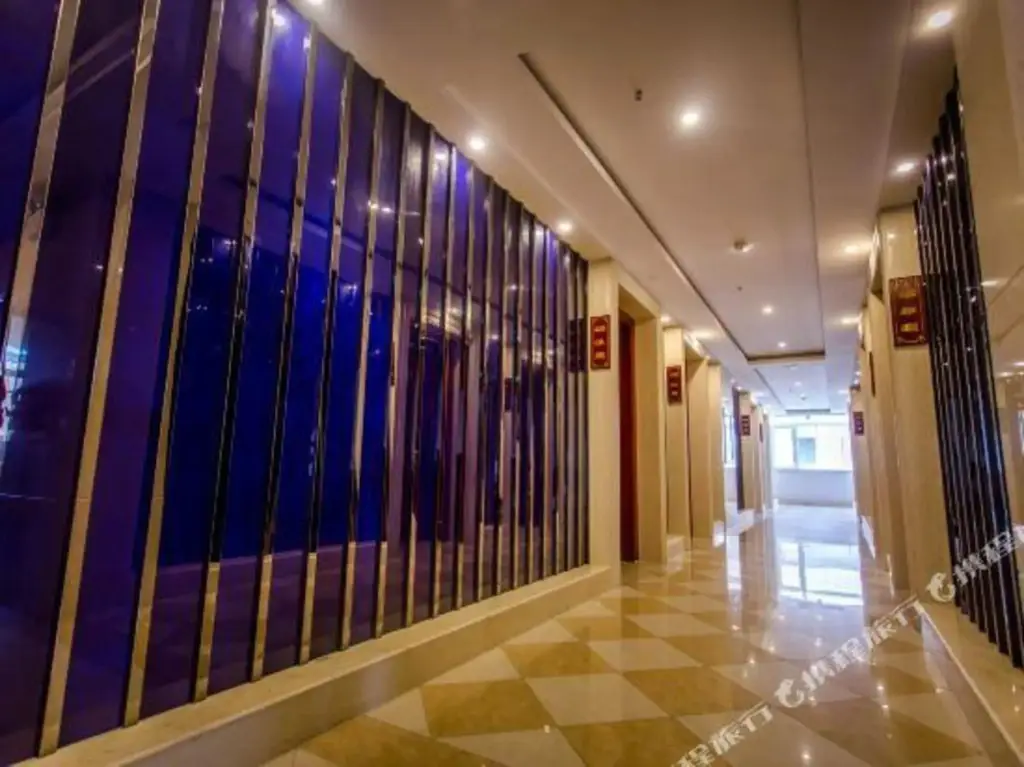 Вэйхай: New Residence Hotel (Weihai Station)